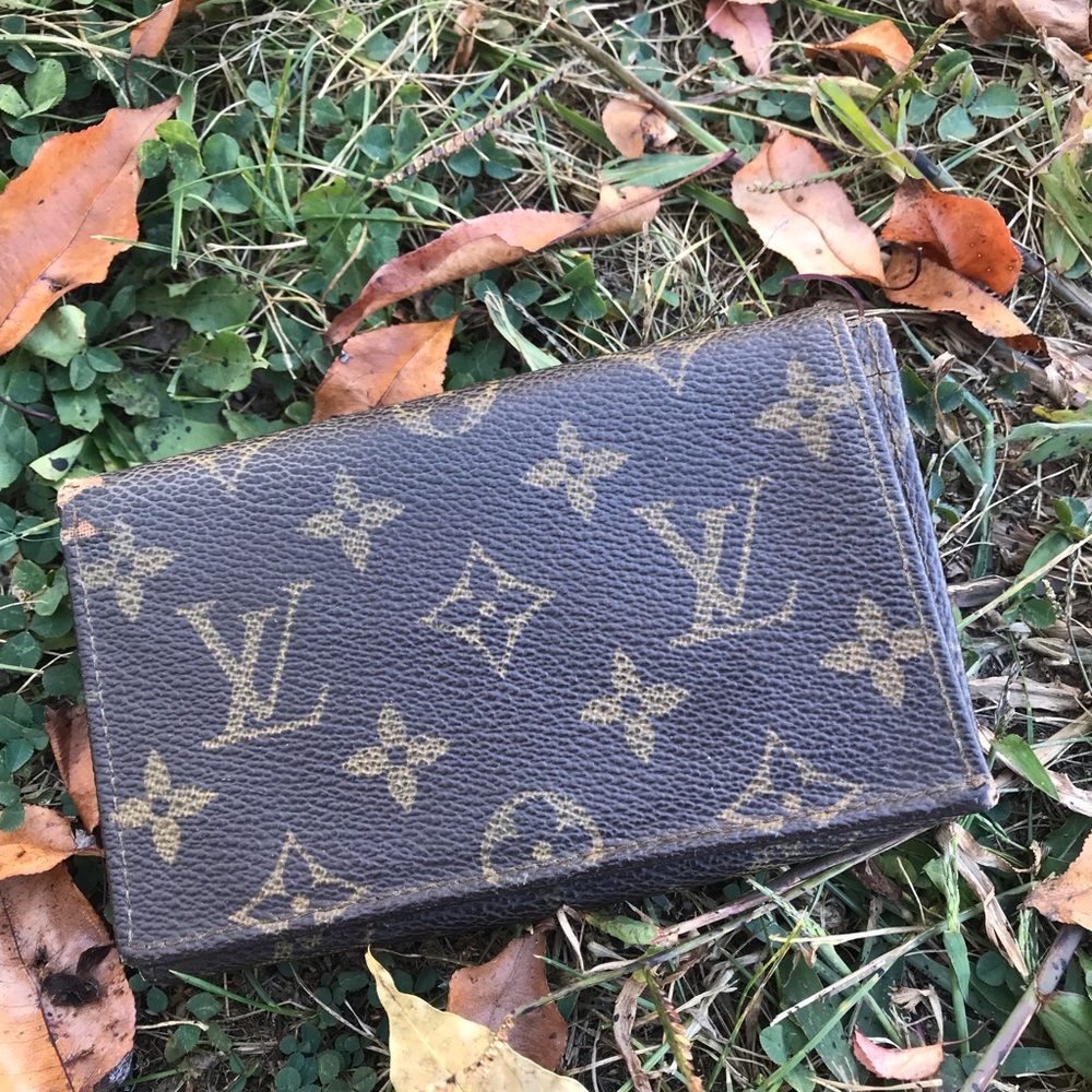 Authentic Louis Vuitton Tresor Wallet